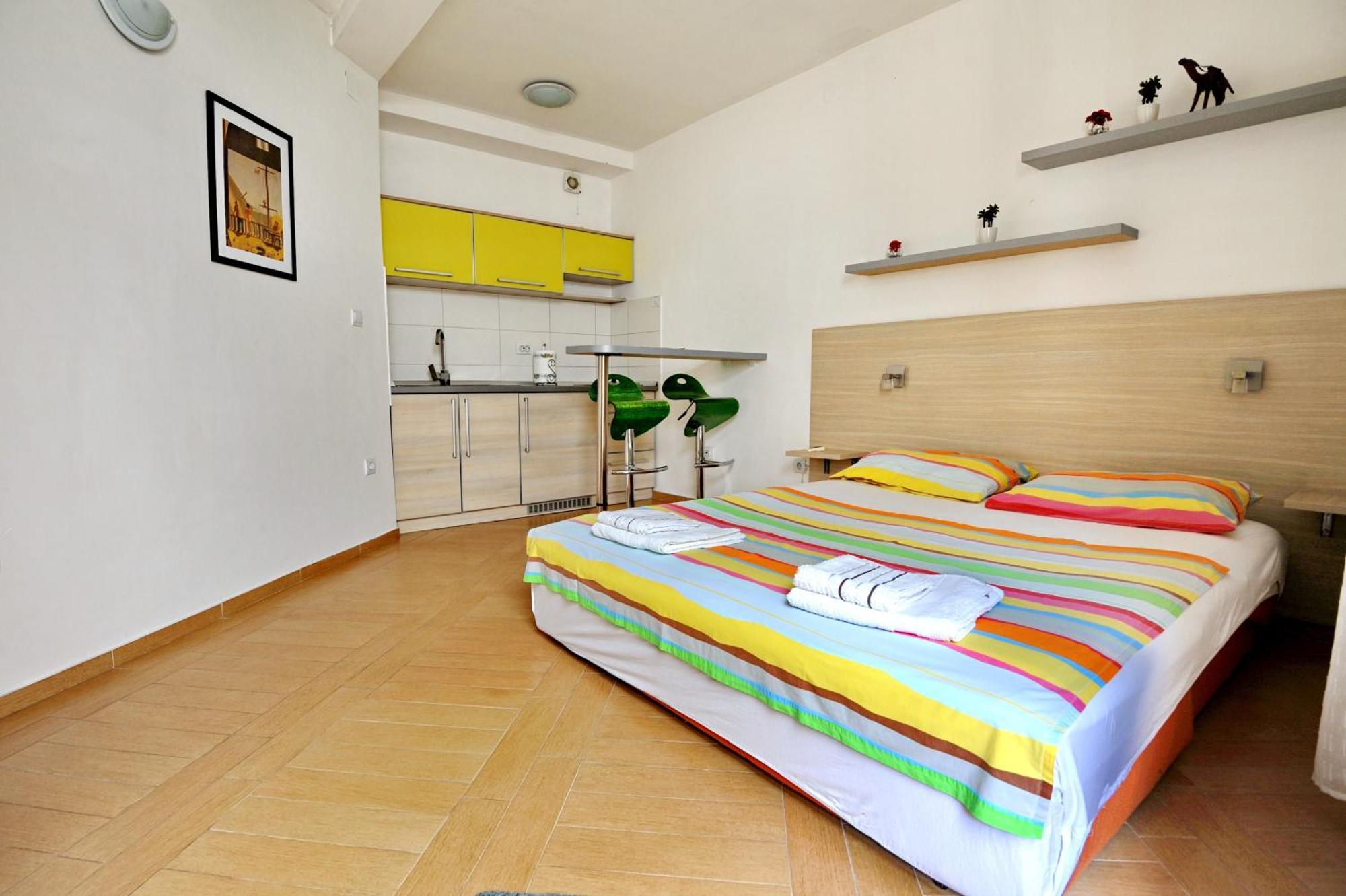 Apartments Kriva Ulica Kotor Habitación foto