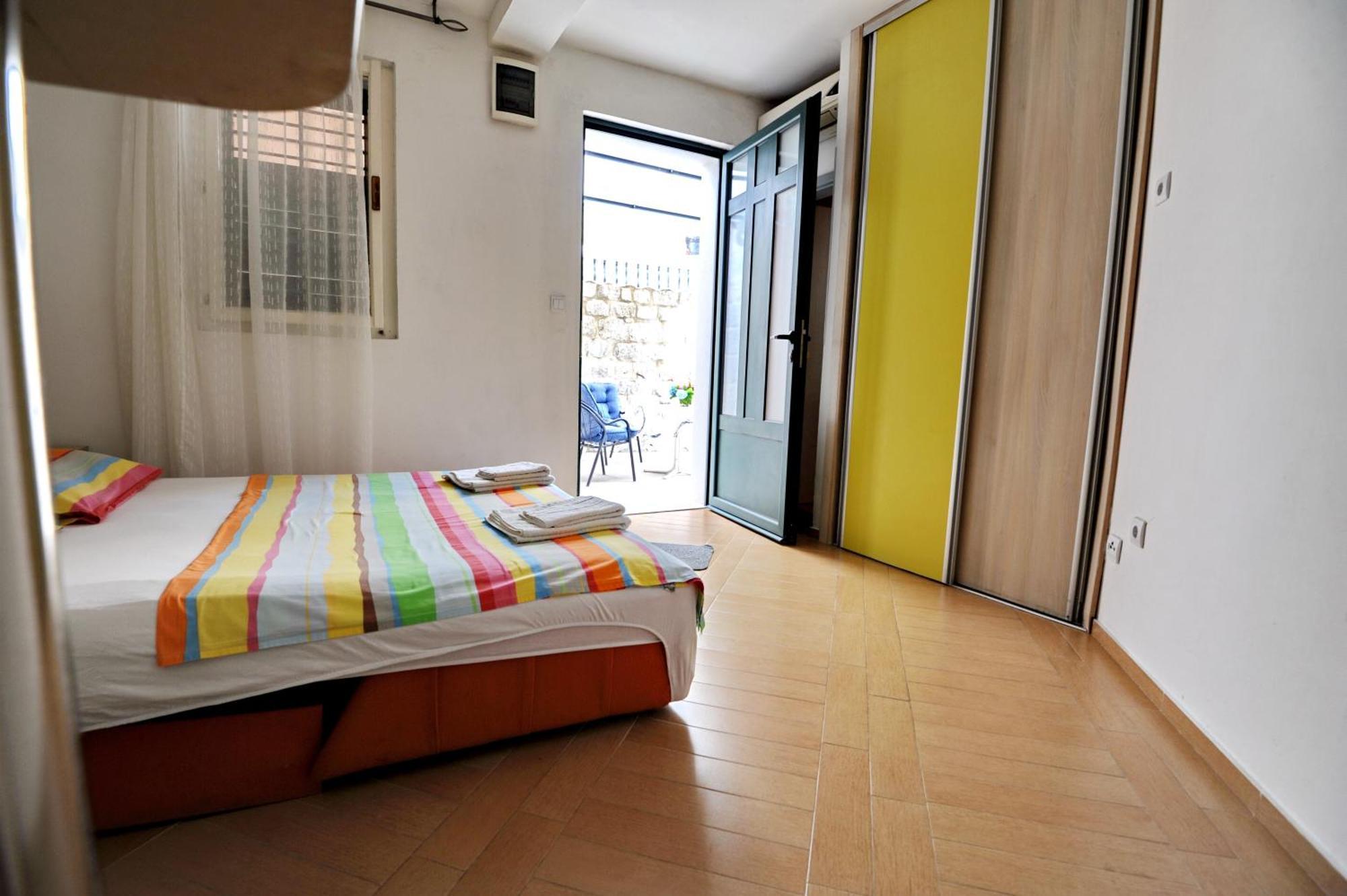 Apartments Kriva Ulica Kotor Habitación foto