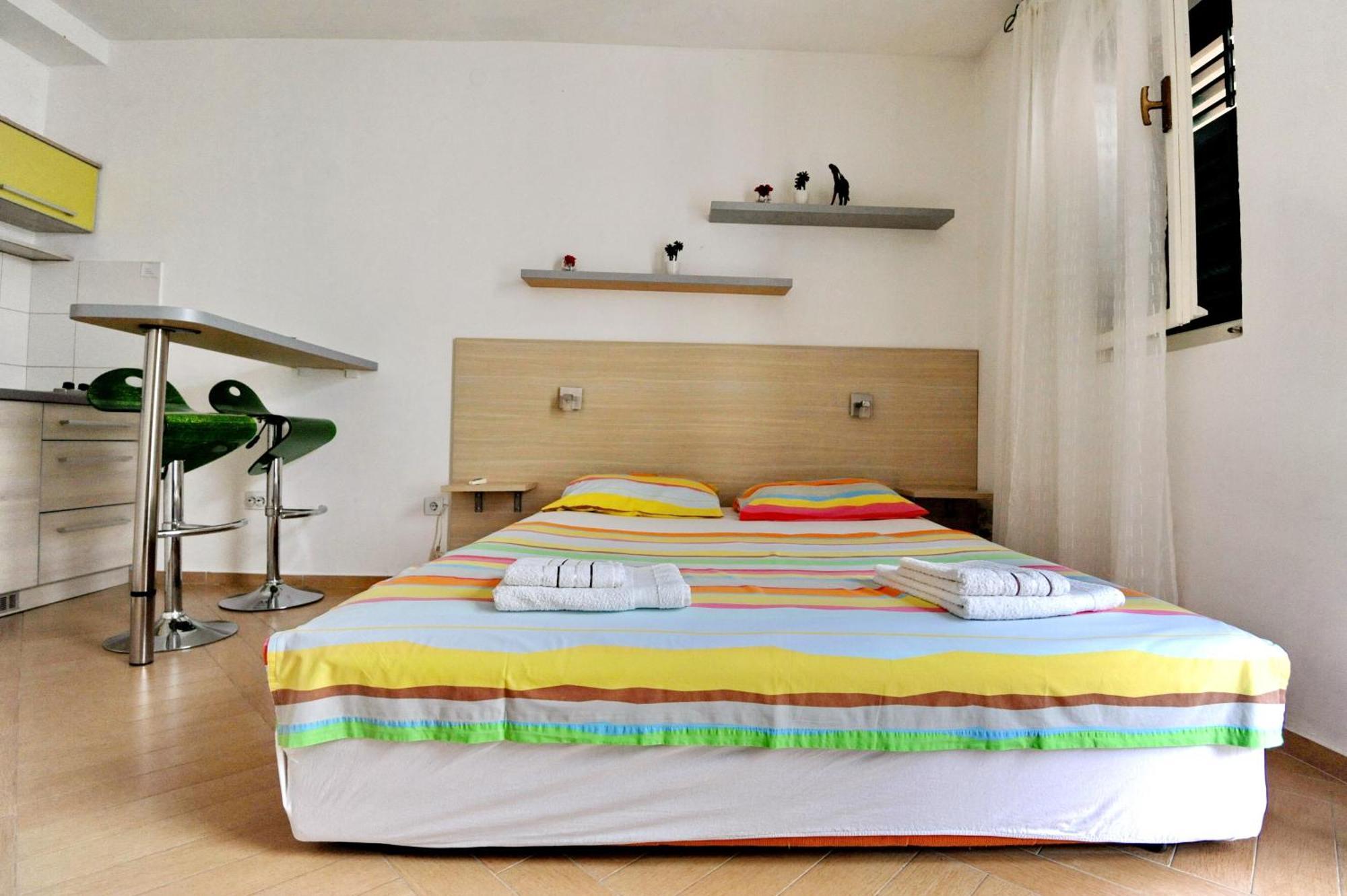 Apartments Kriva Ulica Kotor Habitación foto